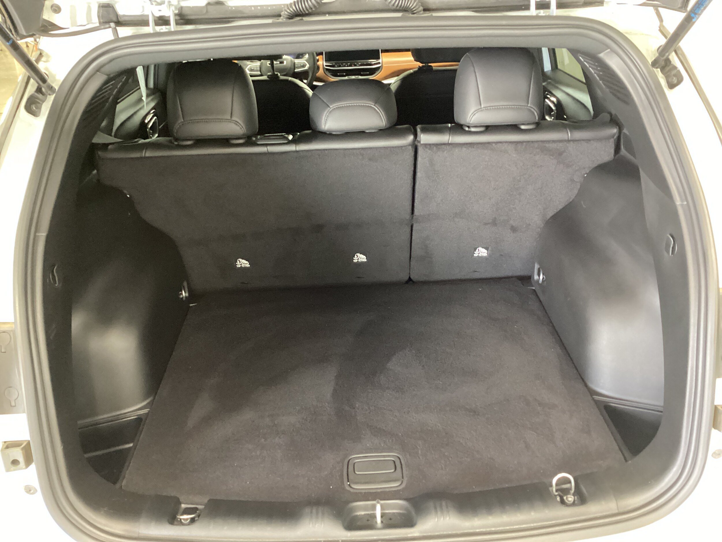 Used 2025 Jeep Compass Limited AWD/4WD image 5