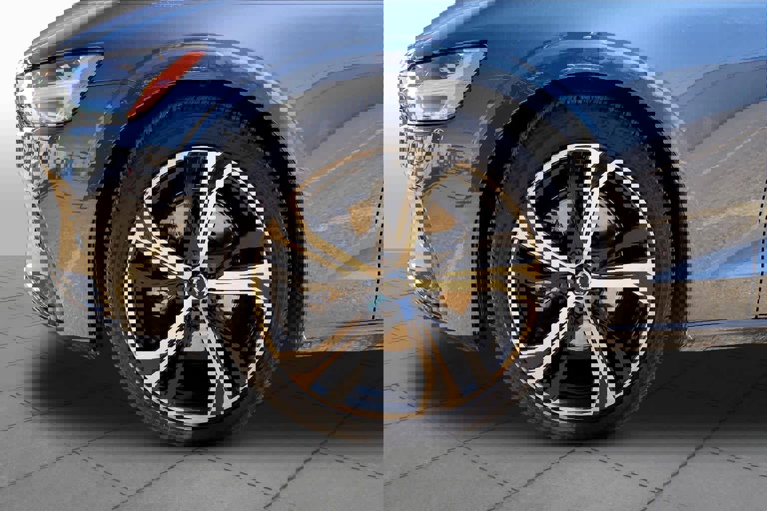 Used 2023 Volvo S60 B5 Plus AWD/4WD image 11