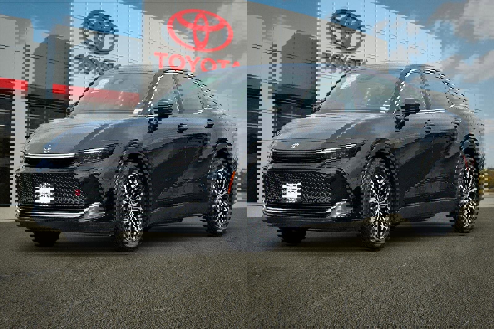 Certified 2024 Toyota Crown XLE image 7