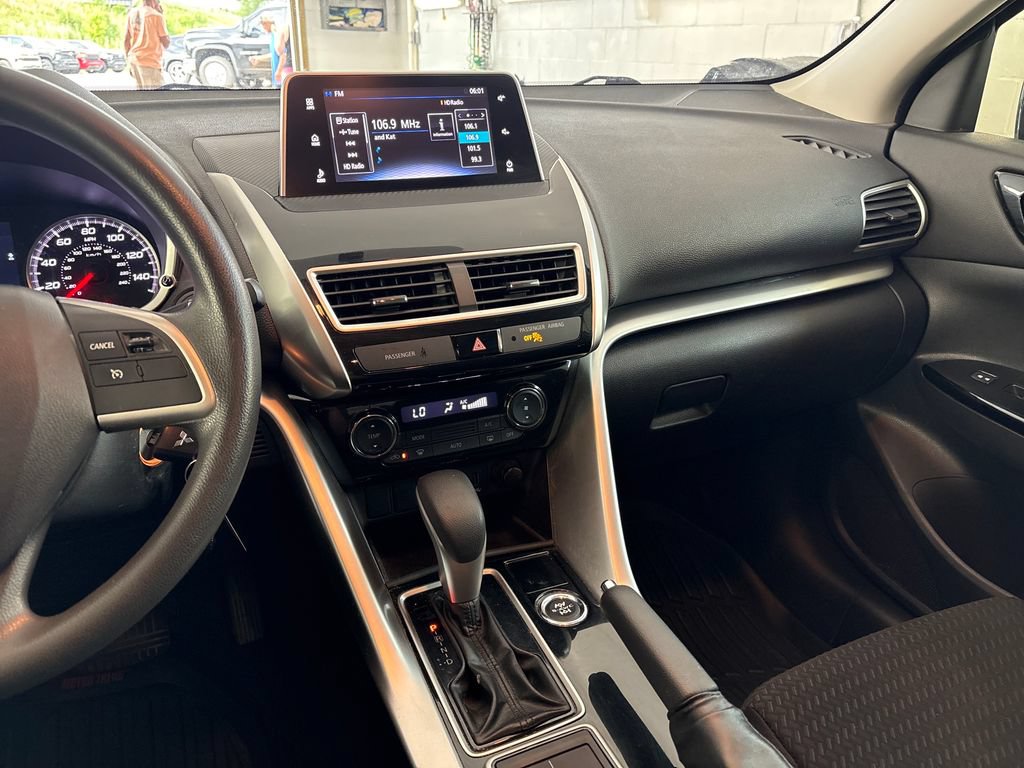 Used 2019 Mitsubishi Eclipse Cross LE AWD/4WD image 21