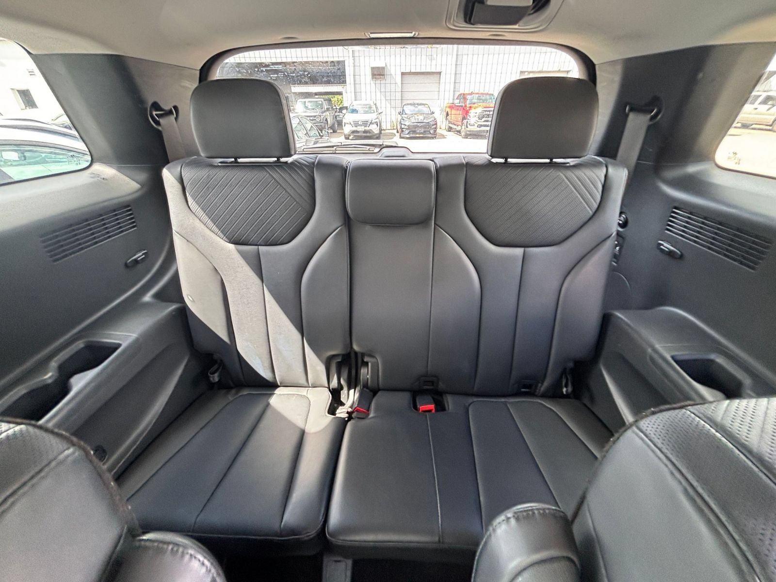 Used 2024 Hyundai Palisade SEL FWD image 31