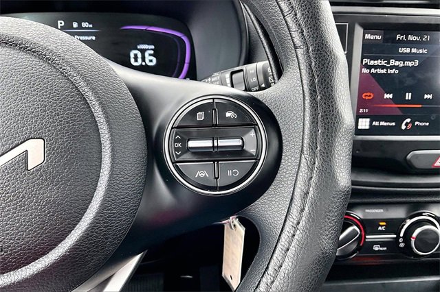 Used 2025 Kia Soul LX image 12