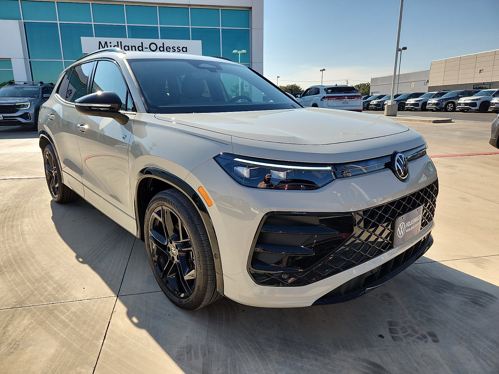 New 2026 Volkswagen Tiguan SE R-Line