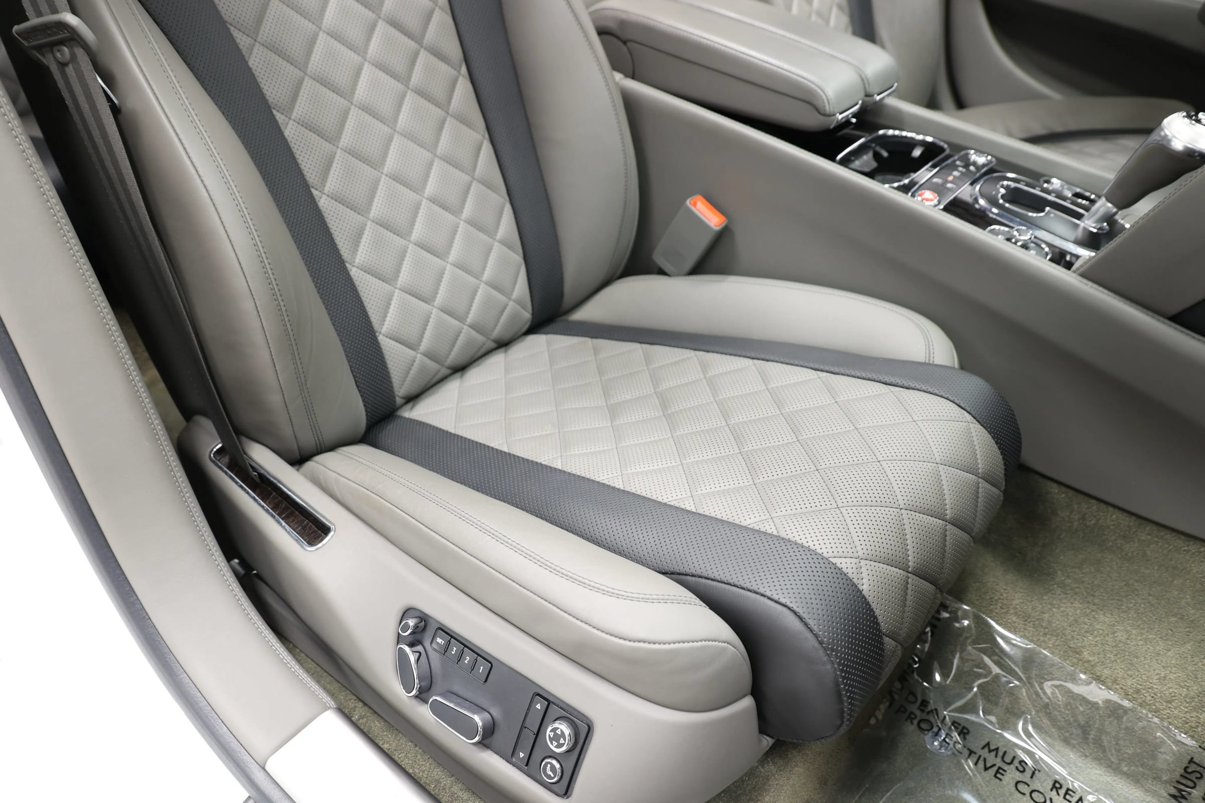 Used 2018 Bentley Flying Spur S W12 AWD/4WD image 97