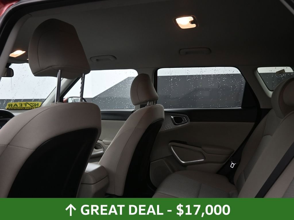 Used 2025 Kia Soul LX w/ LX Technology Package image 36