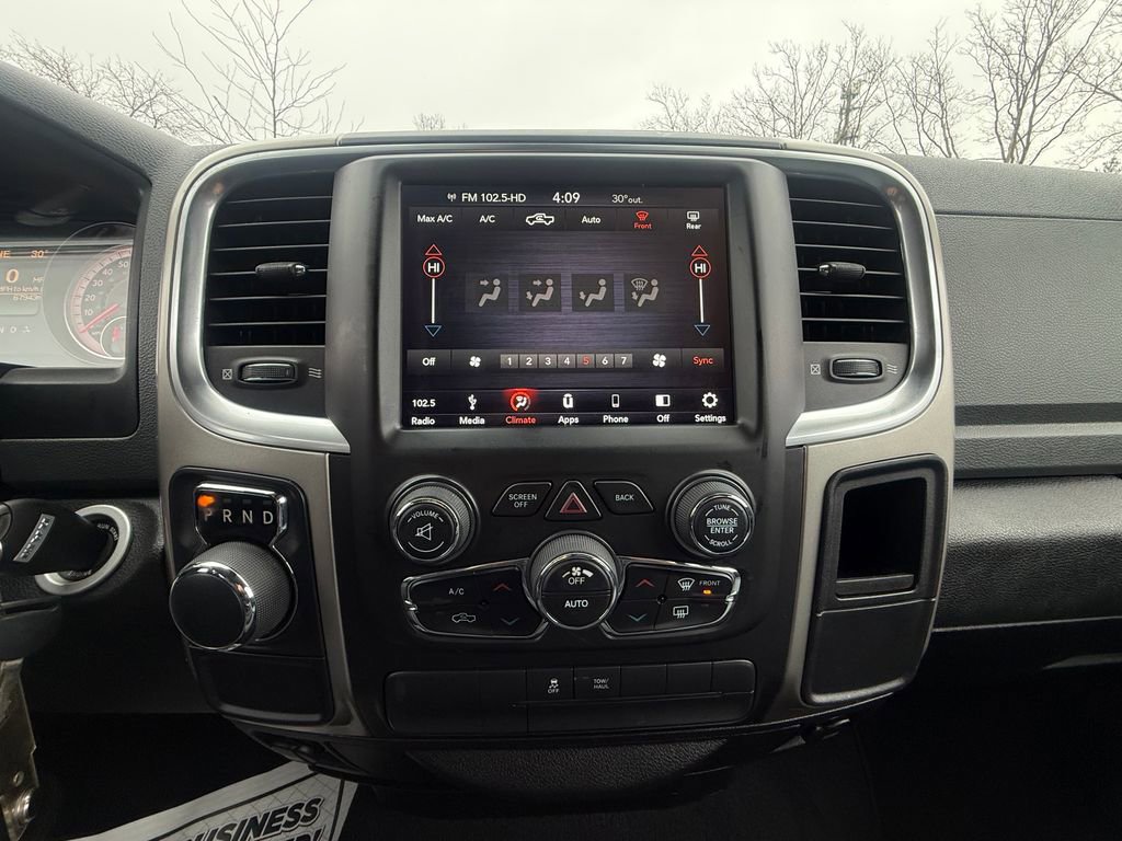 Used 2019 RAM 1500 Classic SLT image 24