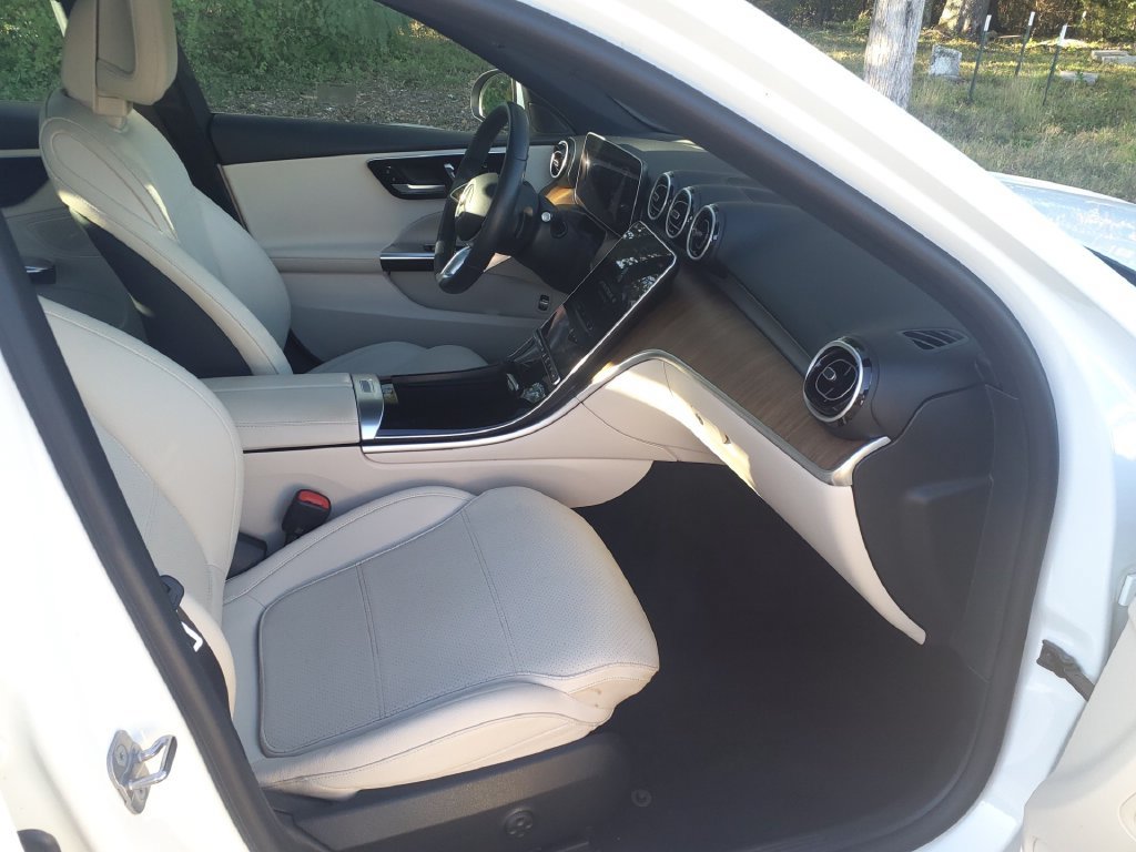 Certified 2024 Mercedes-Benz C 300 4MATIC Sedan image 10
