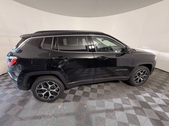 New 2026 Jeep Compass Limited AWD/4WD image 15