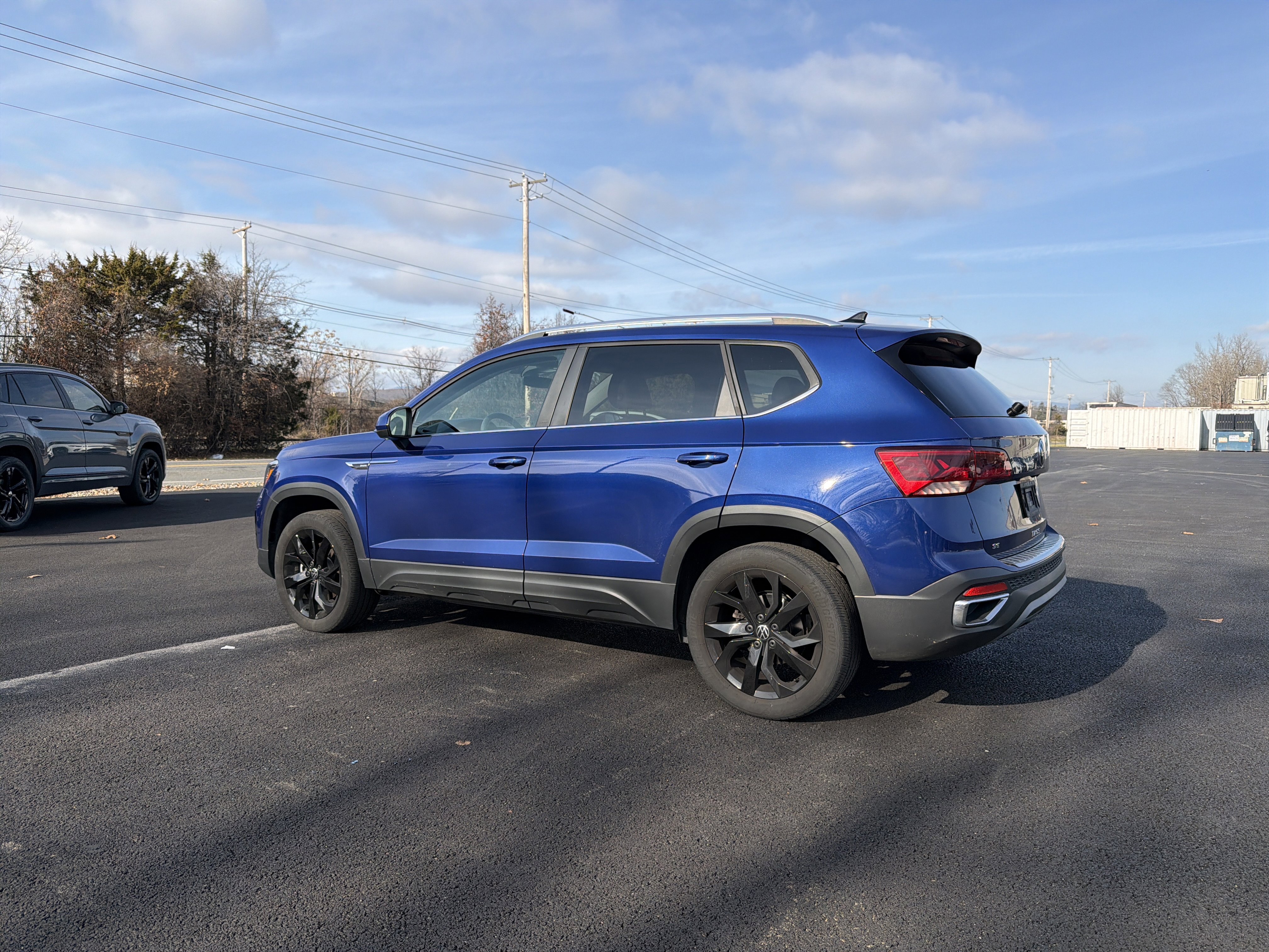 Certified 2023 Volkswagen Taos SE w/ Panoramic Sunroof Package image 8