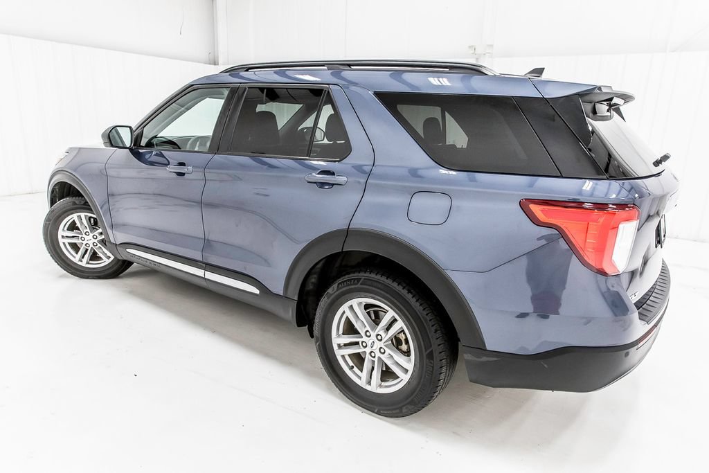 Used 2021 Ford Explorer XLT AWD/4WD image 4