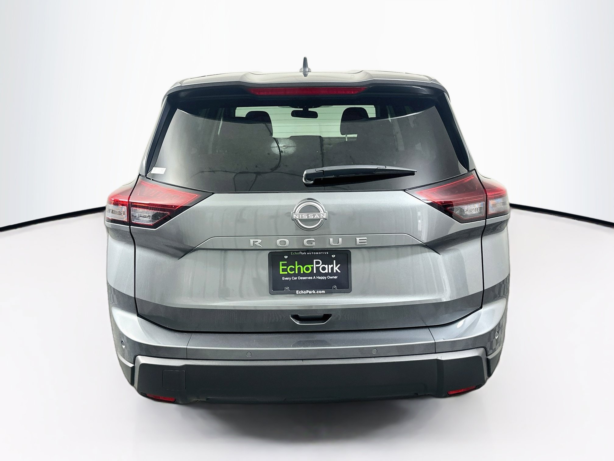 Used 2025 Nissan Rogue S FWD image 7