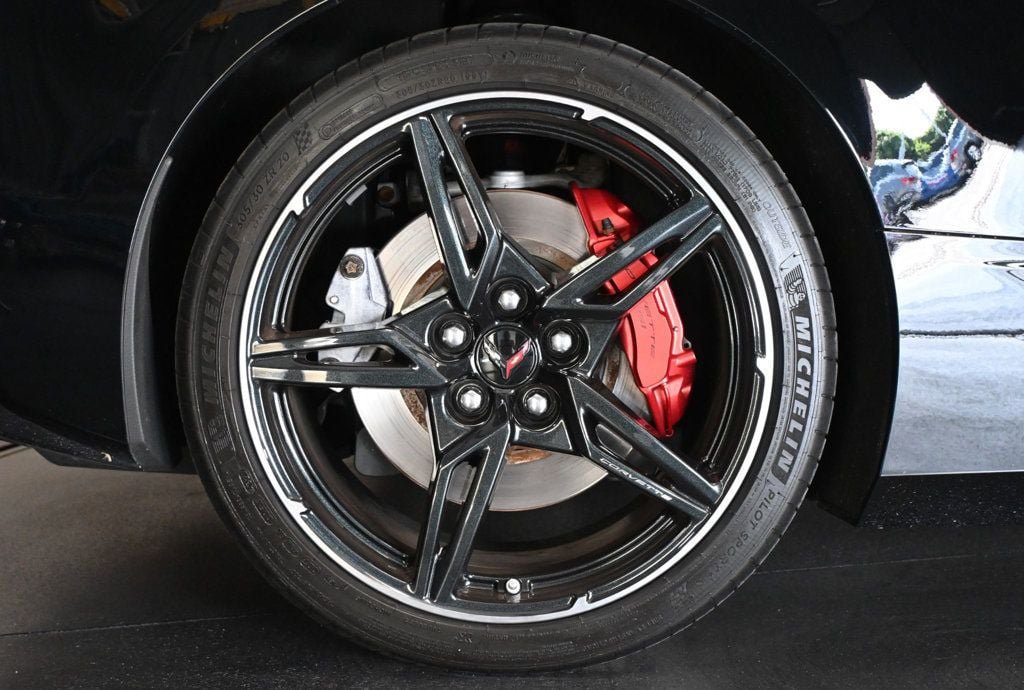Used 2020 Chevrolet Corvette Stingray Preferred Cpe w/ 2LT Preferred Equipment Group RWD image 9