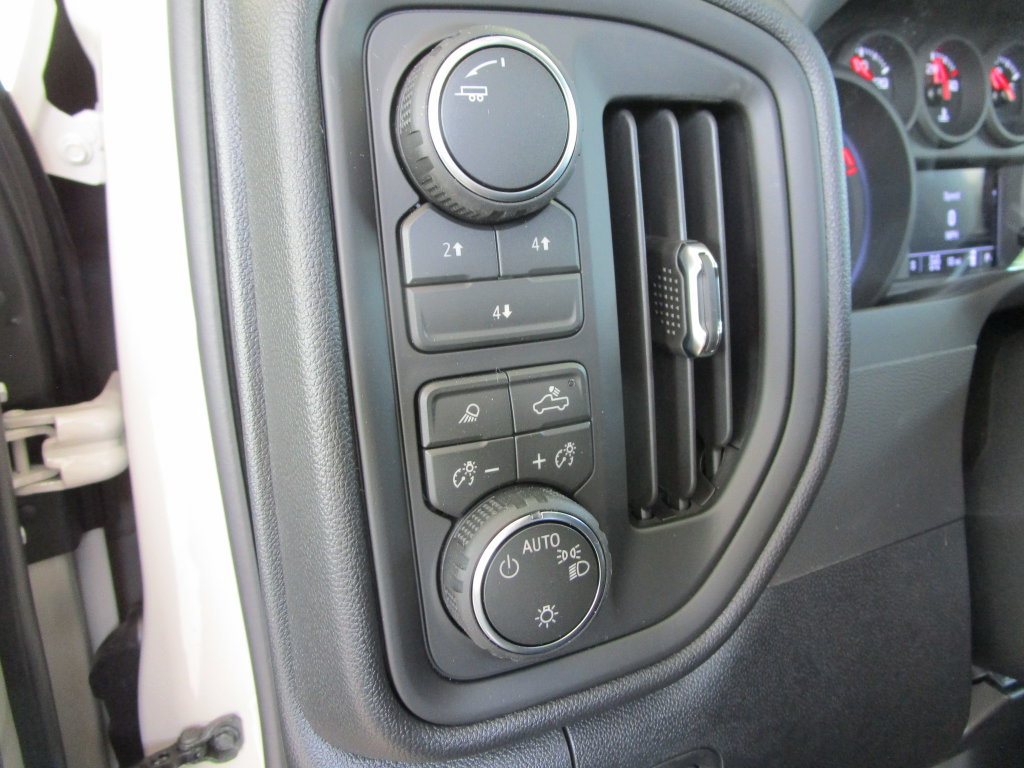 New 2026 Chevrolet Silverado 2500 Custom w/ Custom Value Package AWD/4WD image 34