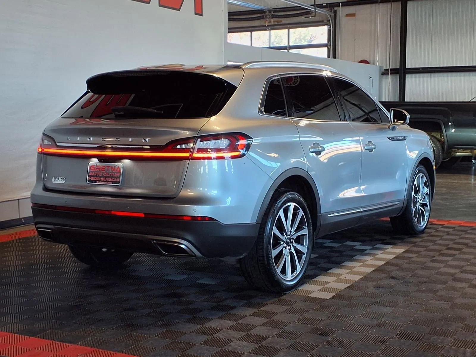 Used 2022 Lincoln Nautilus Reserve image 8