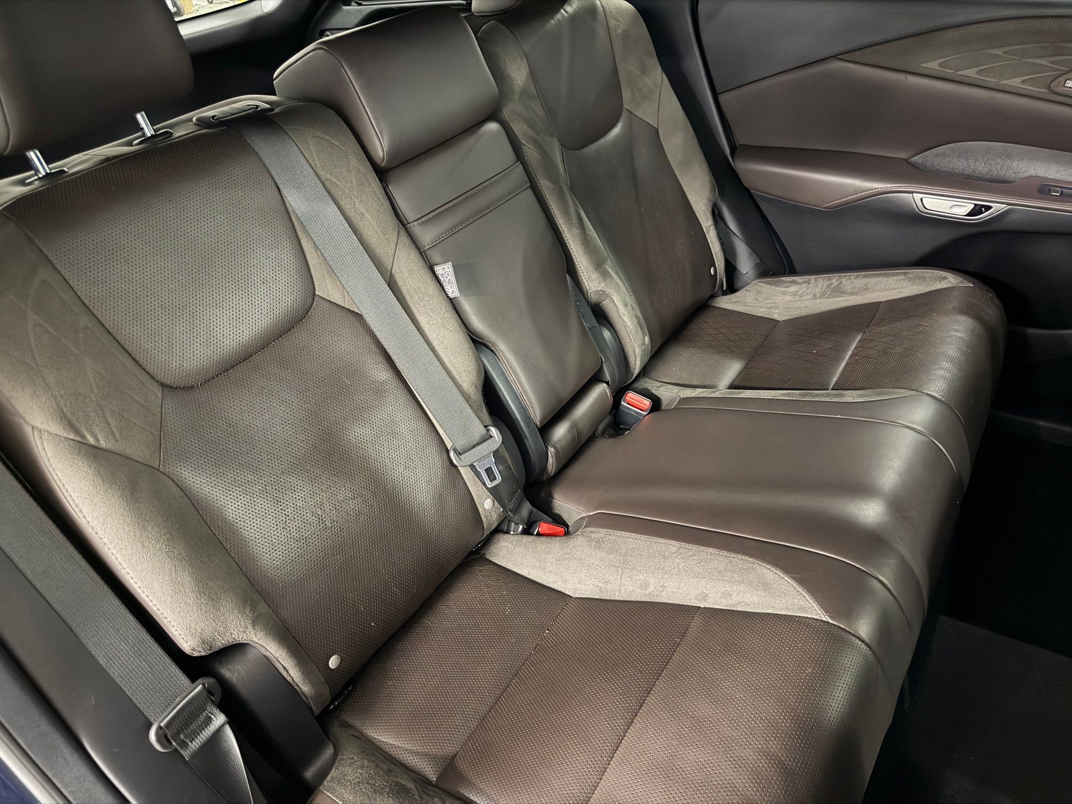 Used 2023 Lexus RX 350 FWD w/ Cold Area Package image 45