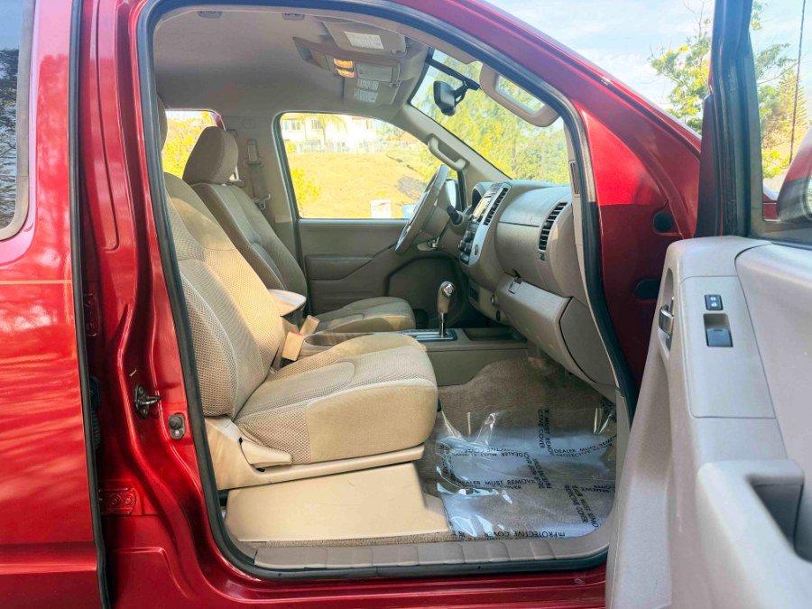 Used 2015 Nissan Frontier SV w/ SV Value Truck Package image 28