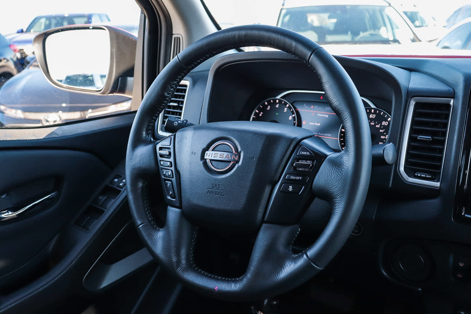 Used 2023 Nissan Frontier SV w/ SV Convenience Package image 14