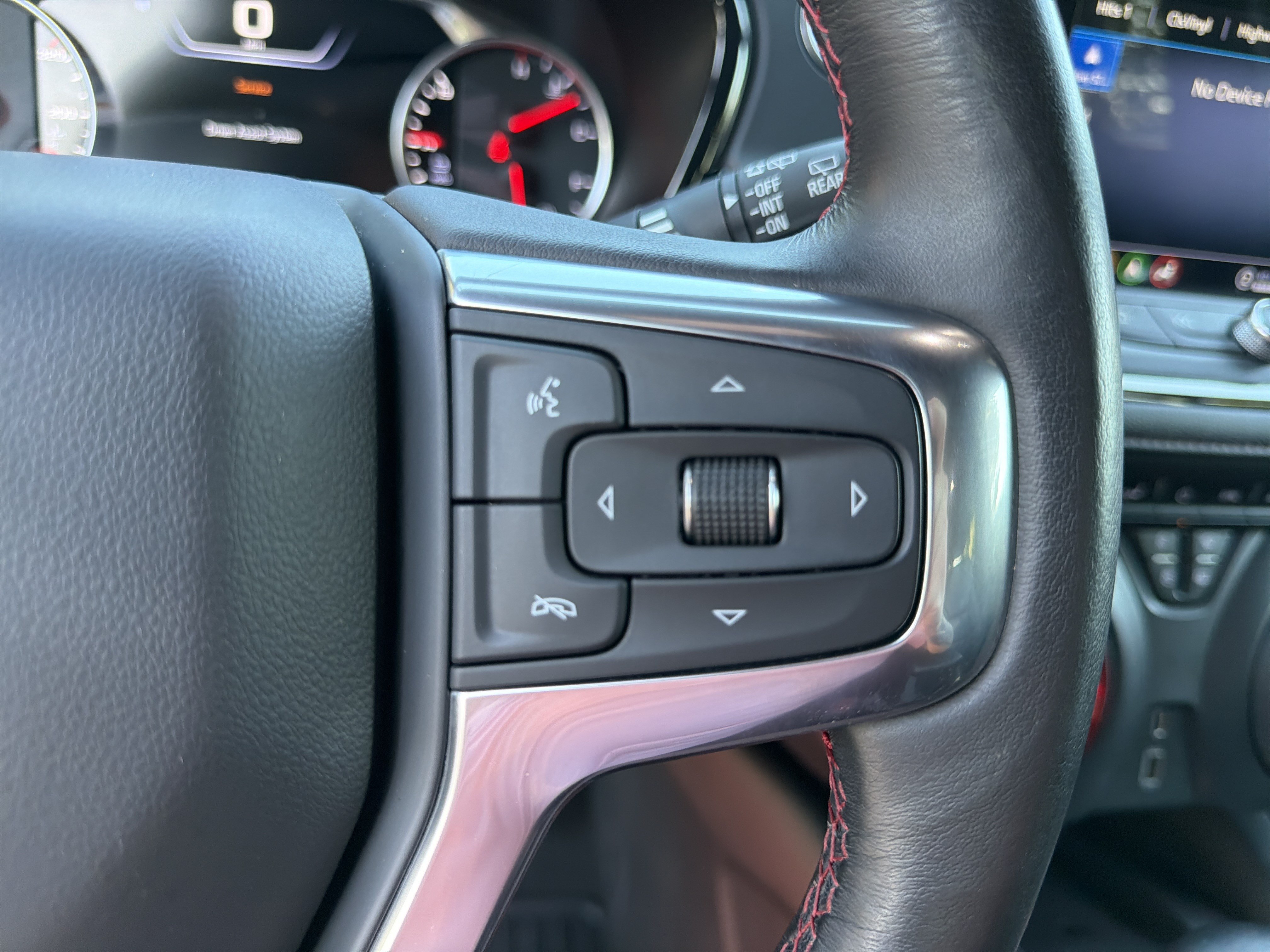 Used 2021 Chevrolet Blazer RS w/ Enhanced Convenience Package FWD image 26