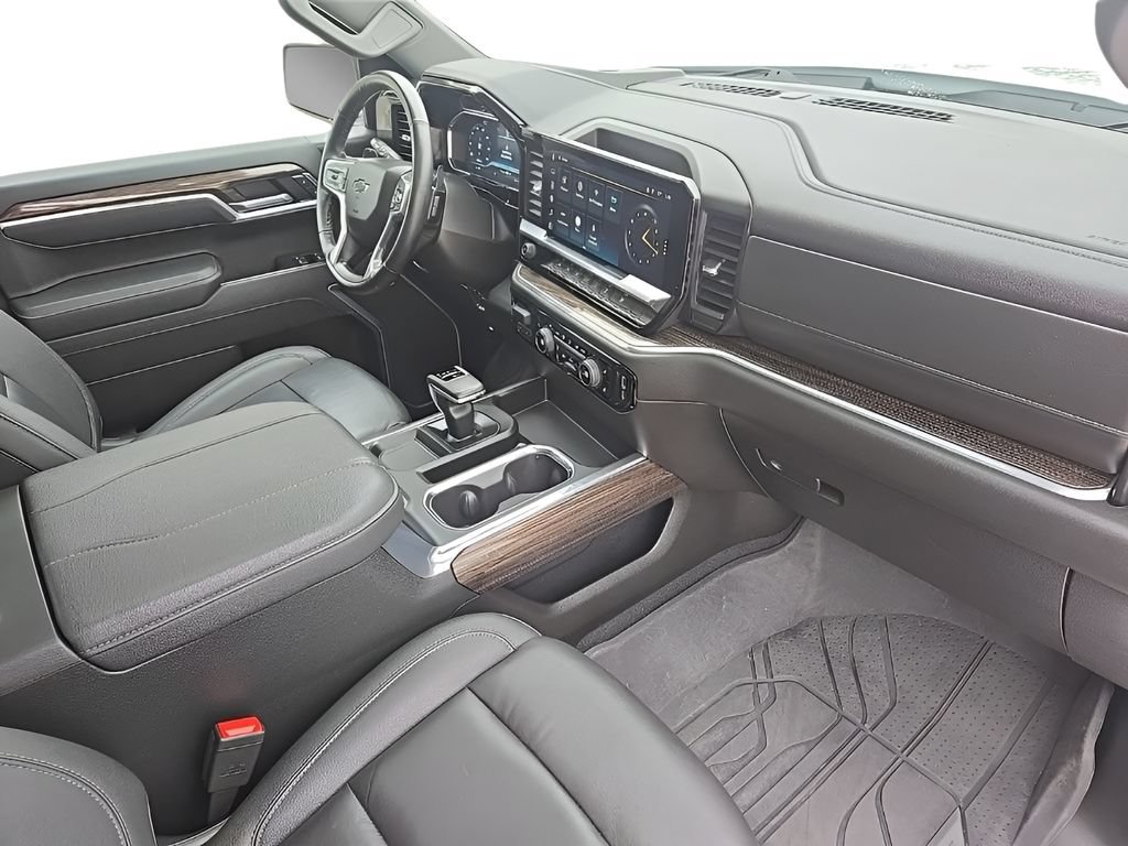 Used 2025 Chevrolet Silverado 1500 RST w/ Convenience Package II AWD/4WD image 26