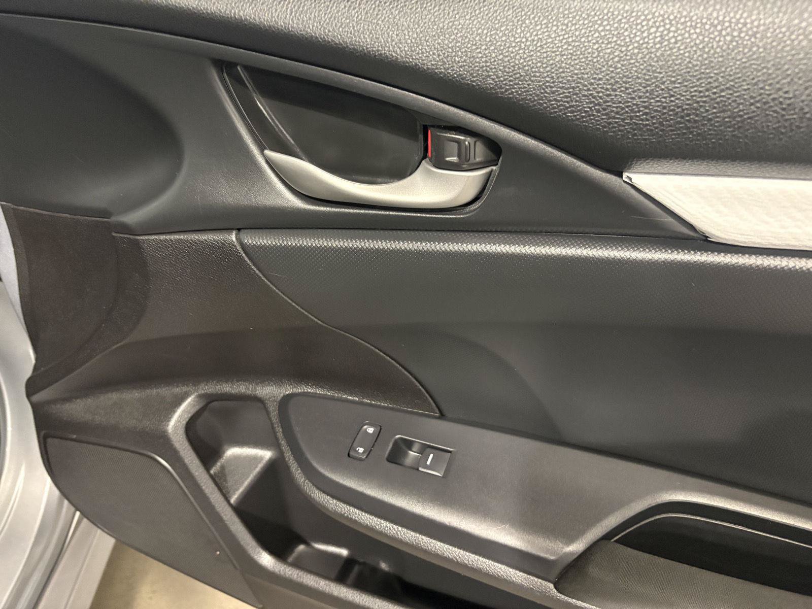 Used 2018 Honda Civic LX image 40