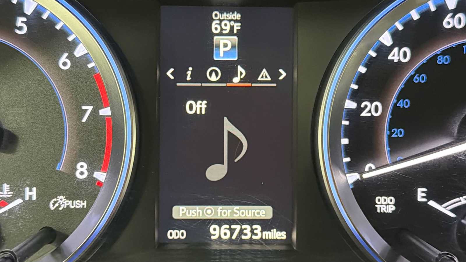 Certified 2016 Toyota Highlander XLE AWD/4WD image 17
