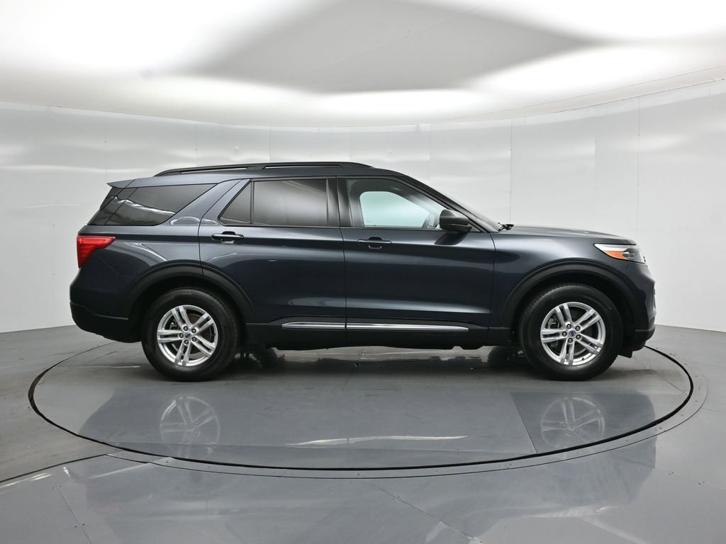 Certified 2023 Ford Explorer XLT RWD image 25