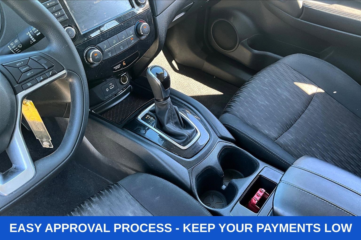 Used 2019 Nissan Rogue S AWD/4WD image 19