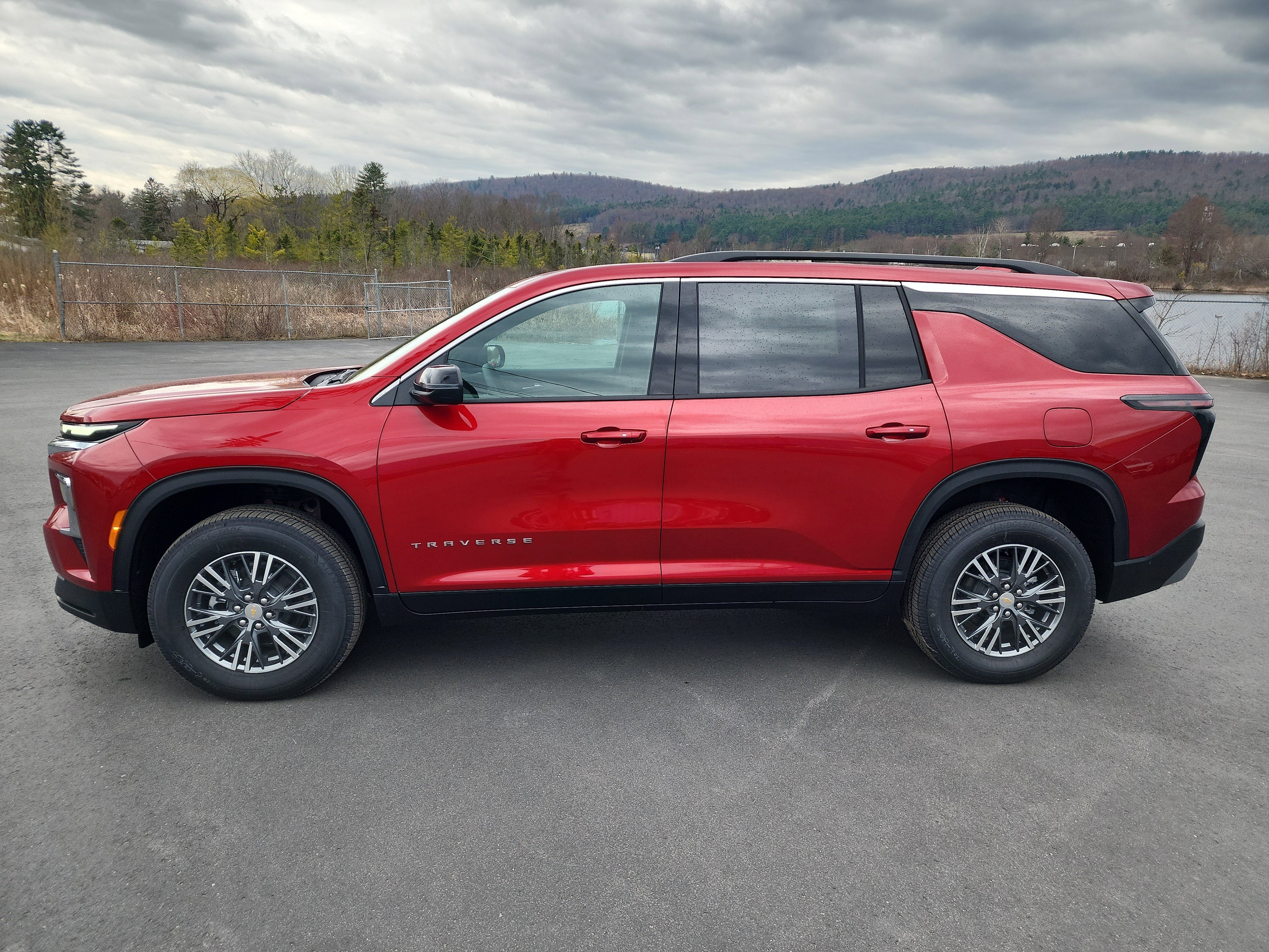 New 2026 Chevrolet Traverse LT AWD/4WD image 5