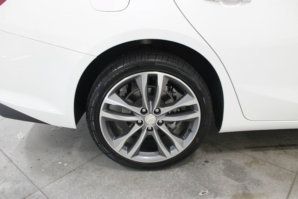 Used 2025 Chevrolet Malibu LT FWD image 29