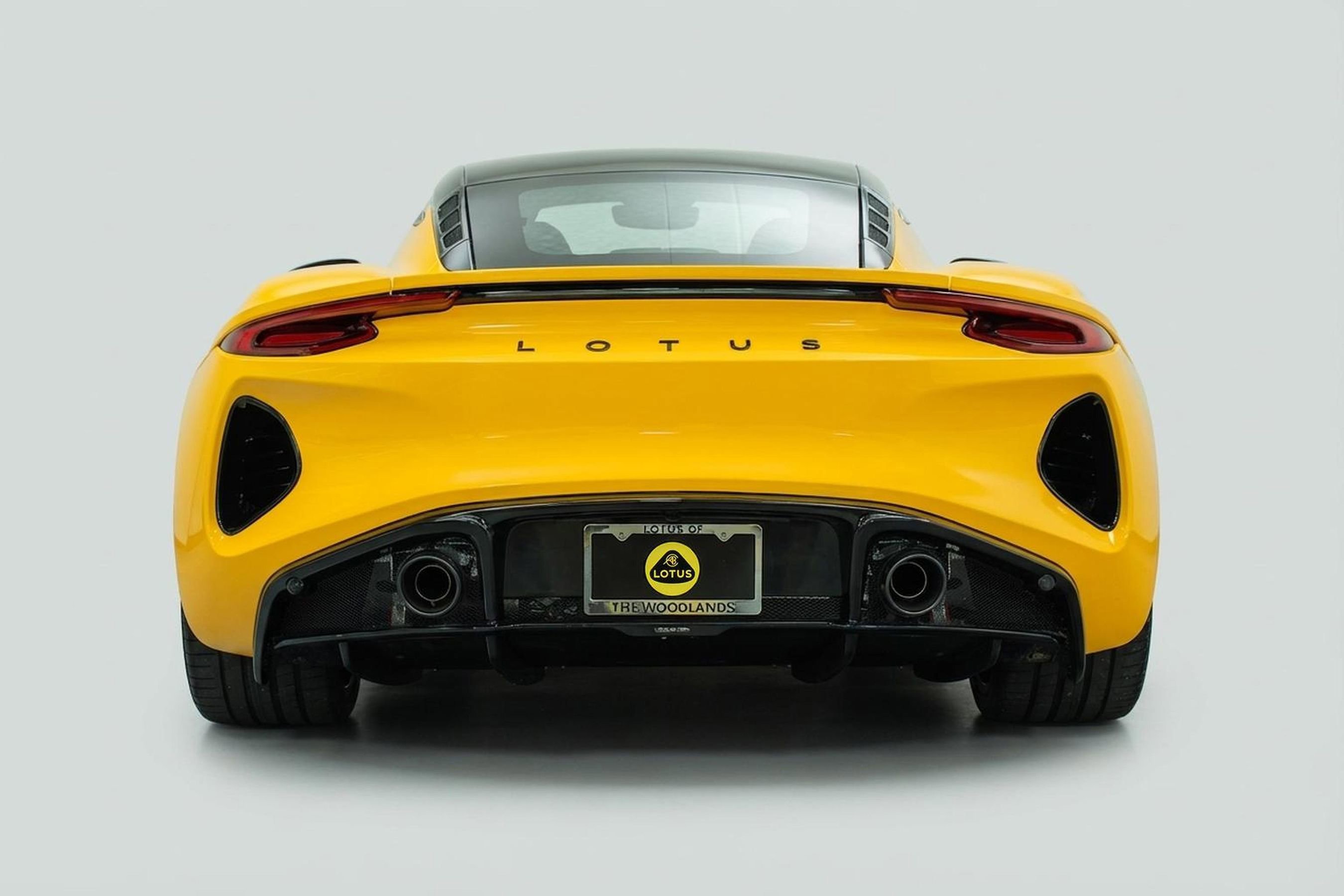 New 2026 Lotus Emira SE image 11