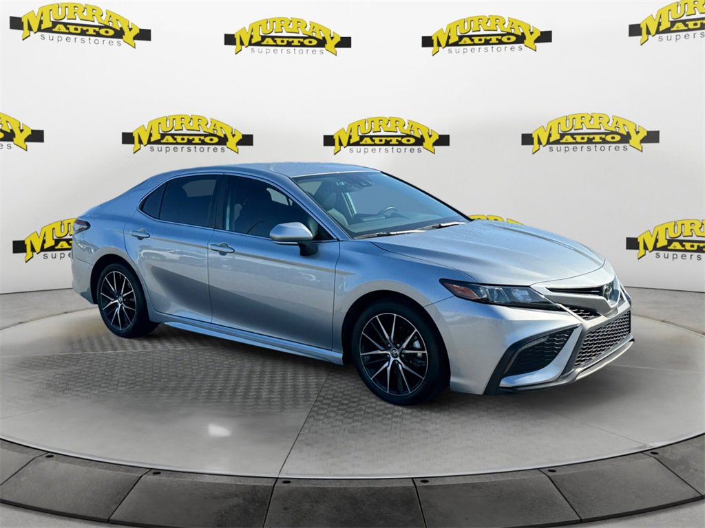Used 2023 Toyota Camry SE image 7