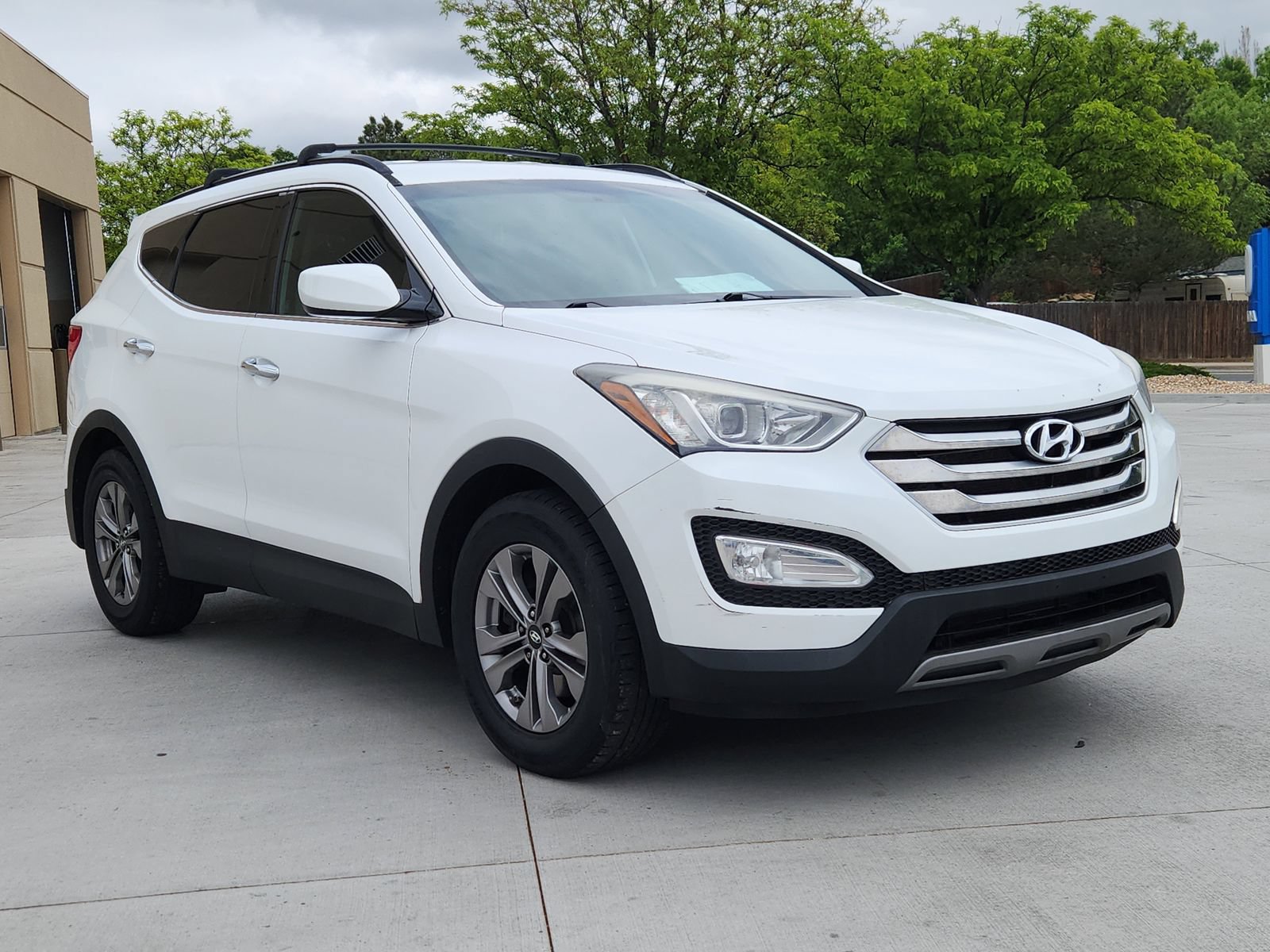 Used 2015 Hyundai Santa Fe Sport w/ Option Group 02 FWD image 7
