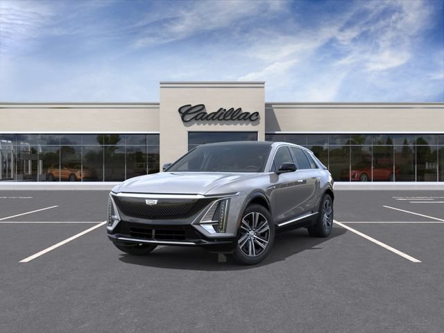 Used 2026 Cadillac Lyriq Luxury w/ LPO, Floor Liner Package AWD/4WD image 8