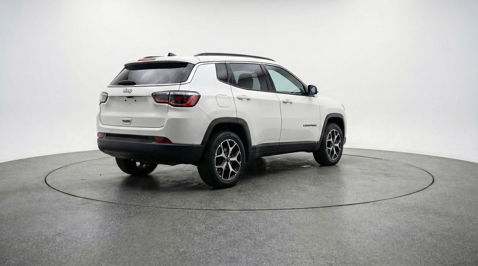 Used 2025 Jeep Compass Limited image 9