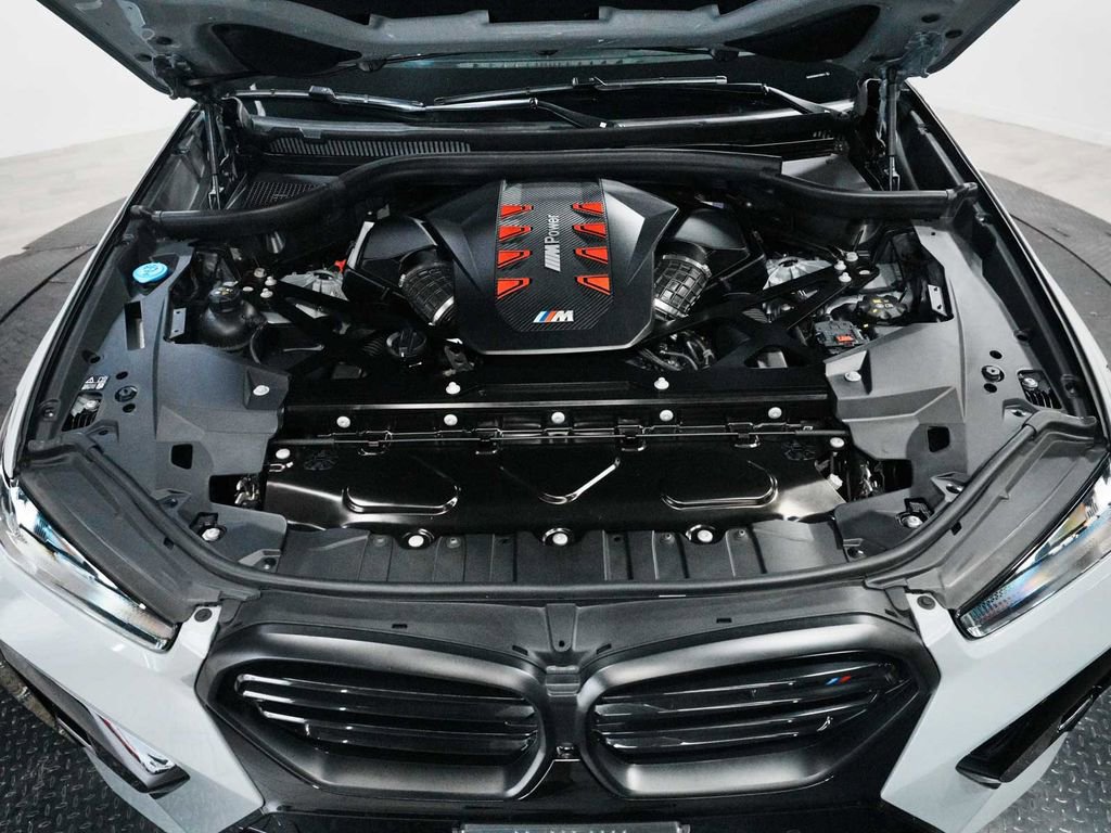 Used 2025 BMW X5 M Competition w/ Executive Package image 41