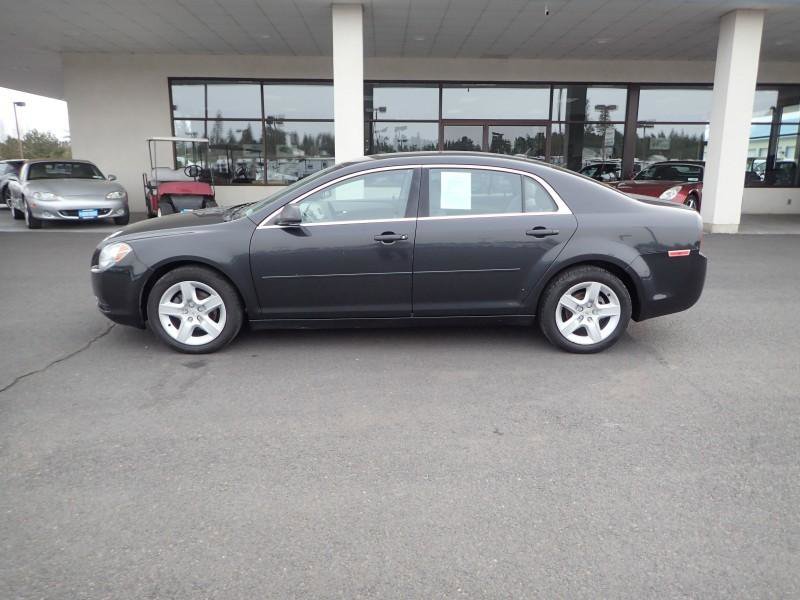 Used 2011 Chevrolet Malibu LS image 2