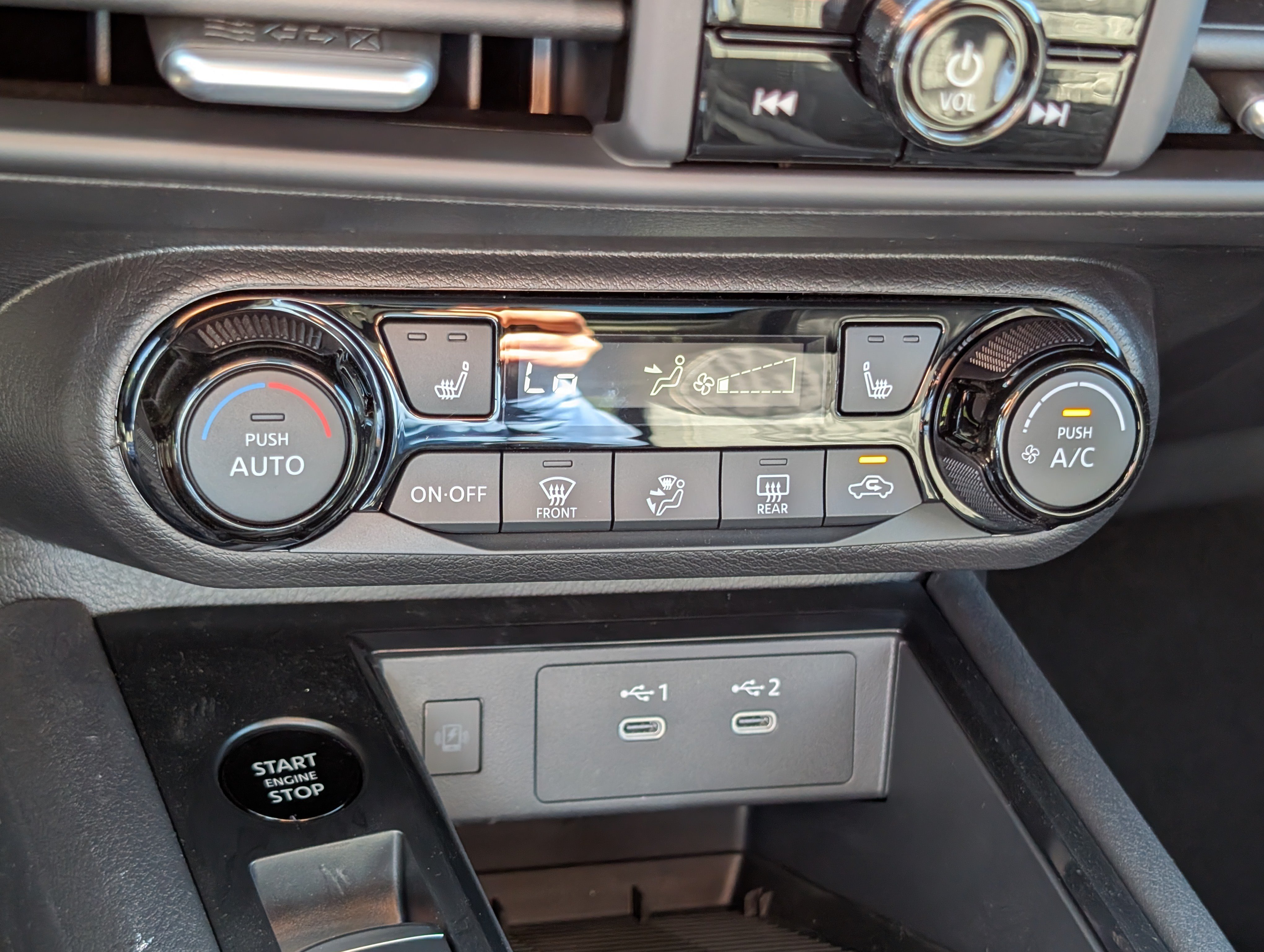 New 2027 Nissan Kicks SV w/ SV Premium Package AWD/4WD image 20