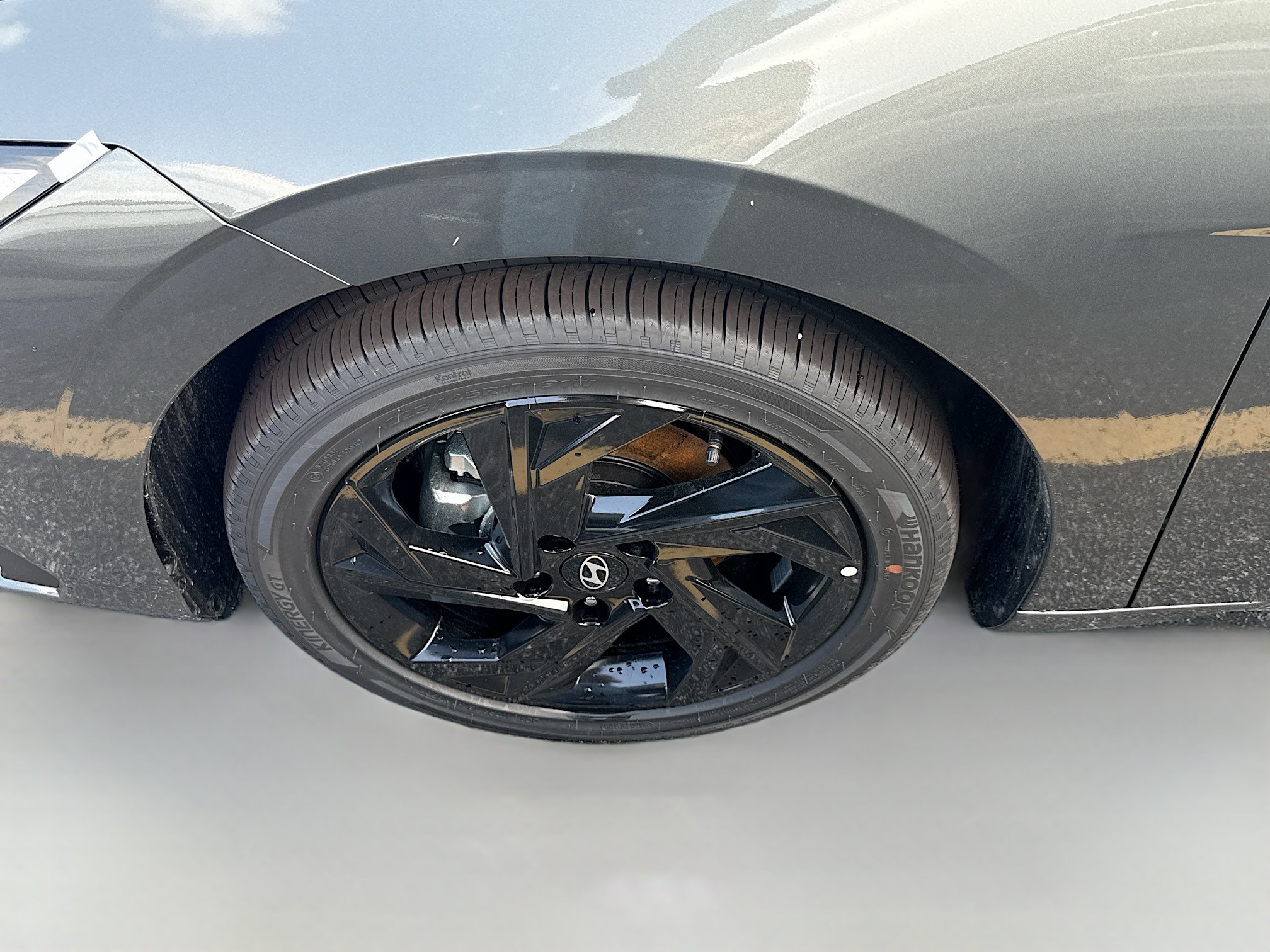 New 2026 Hyundai Elantra Sport FWD image 23