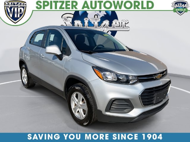 Used 2017 Chevrolet Trax LS AWD/4WD image 1