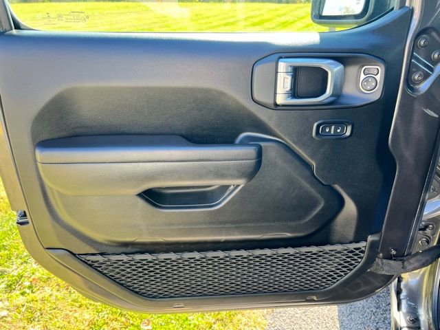 Used 2022 Jeep Gladiator Sport AWD/4WD image 19