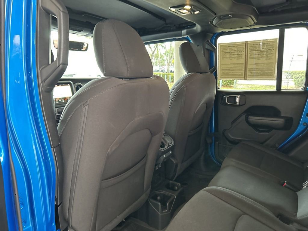 Used 2022 Jeep Gladiator Willys image 36