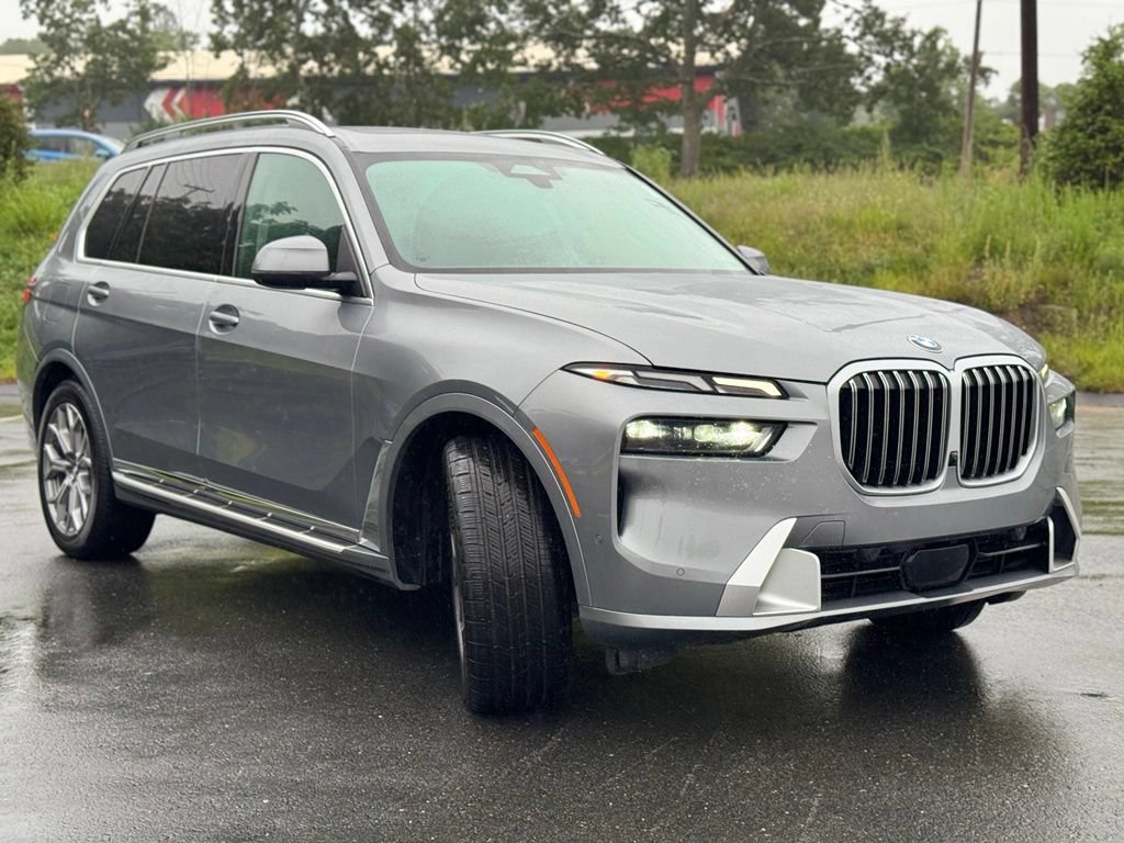 Certified 2025 BMW X7 xDrive40i AWD/4WD image 8