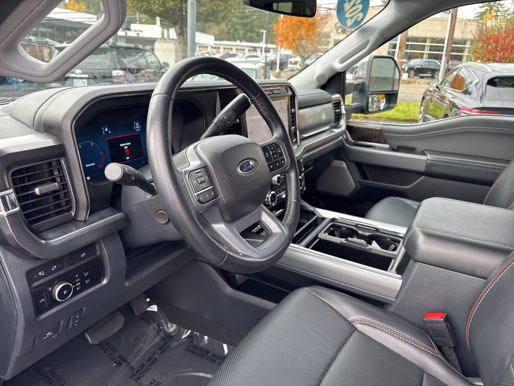 Used 2024 Ford F350 Lariat image 23