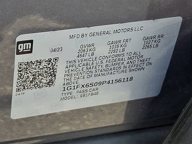 Used 2023 Chevrolet Bolt LT w/ Infotainment Package FWD image 31