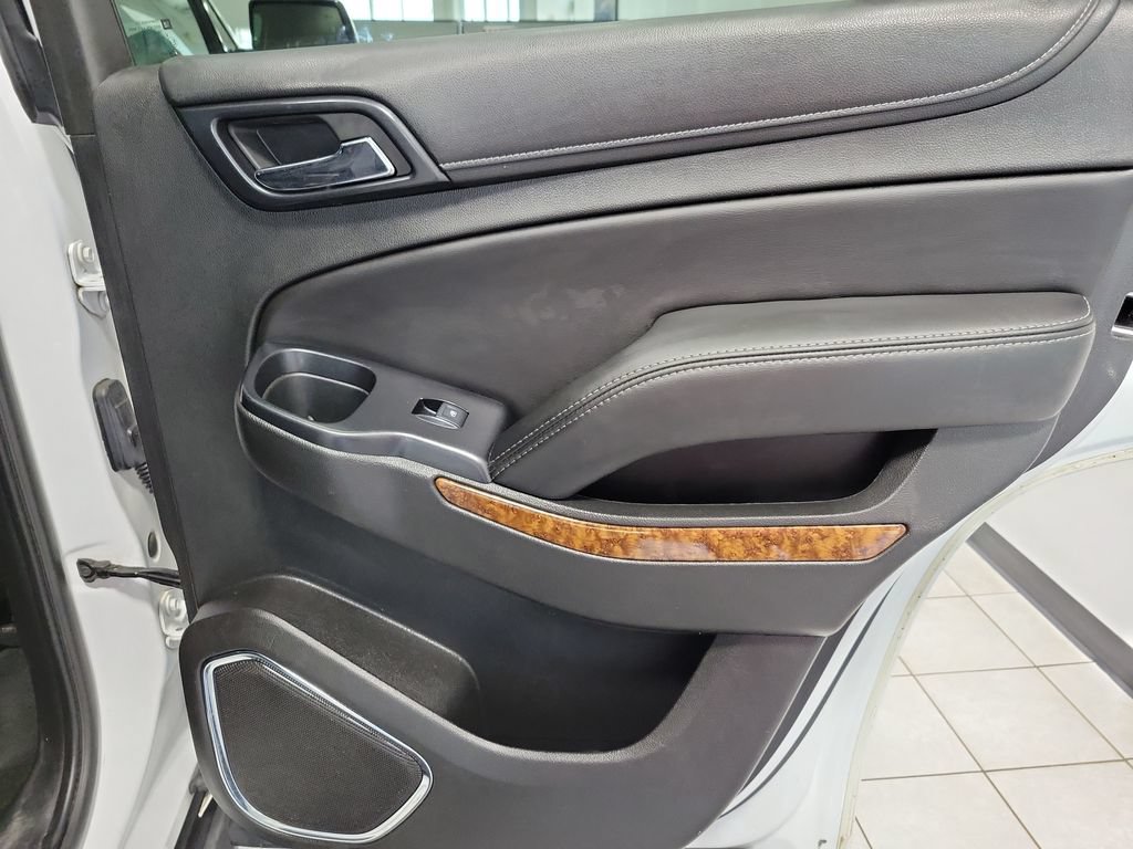 Used 2018 Chevrolet Tahoe Premier AWD/4WD image 18