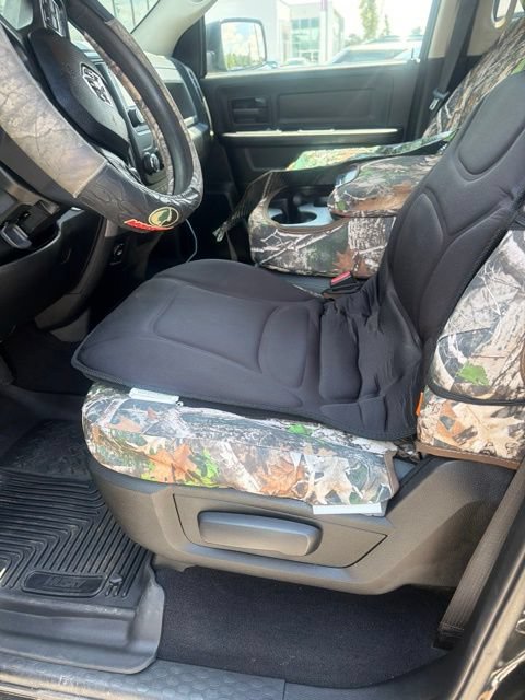 Used 2018 RAM 1500 Express w/ Black Ram 1500 Express Group RWD image 9