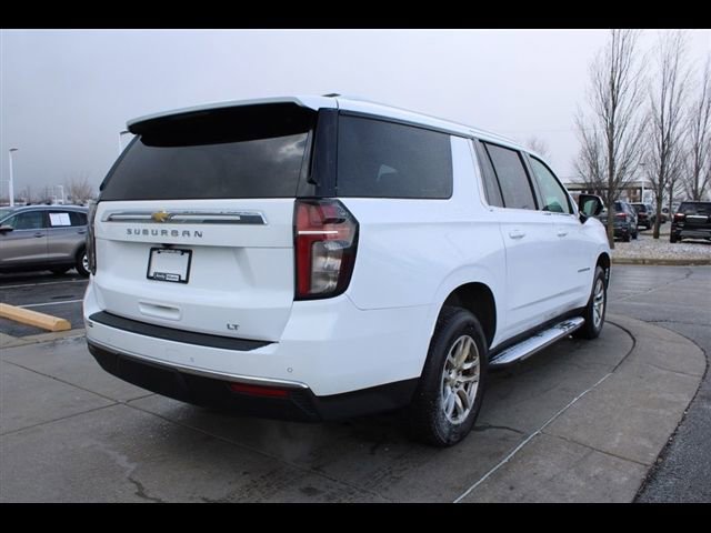 Used 2021 Chevrolet Suburban LT AWD/4WD image 7