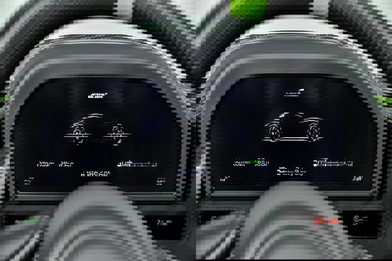 Used 2022 McLaren 765LT image 26