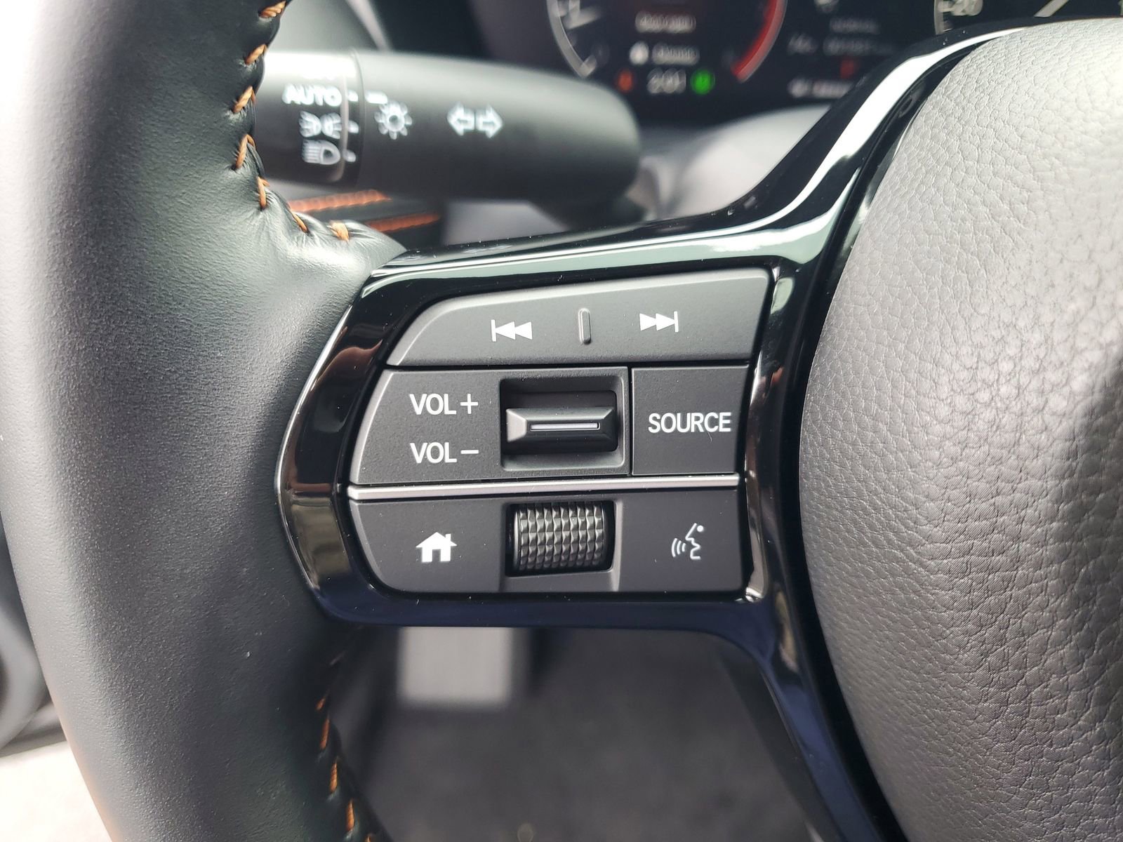 Used 2025 Honda HR-V Sport image 18