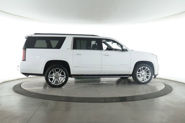 Used 2018 GMC Yukon XL SLT w/ Premium Edition AWD/4WD image 6
